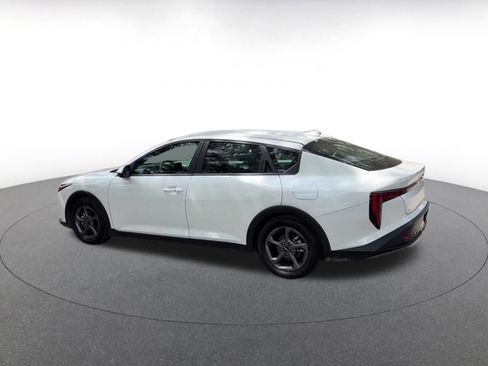 Used 2025 Kia K4 FWD image 10