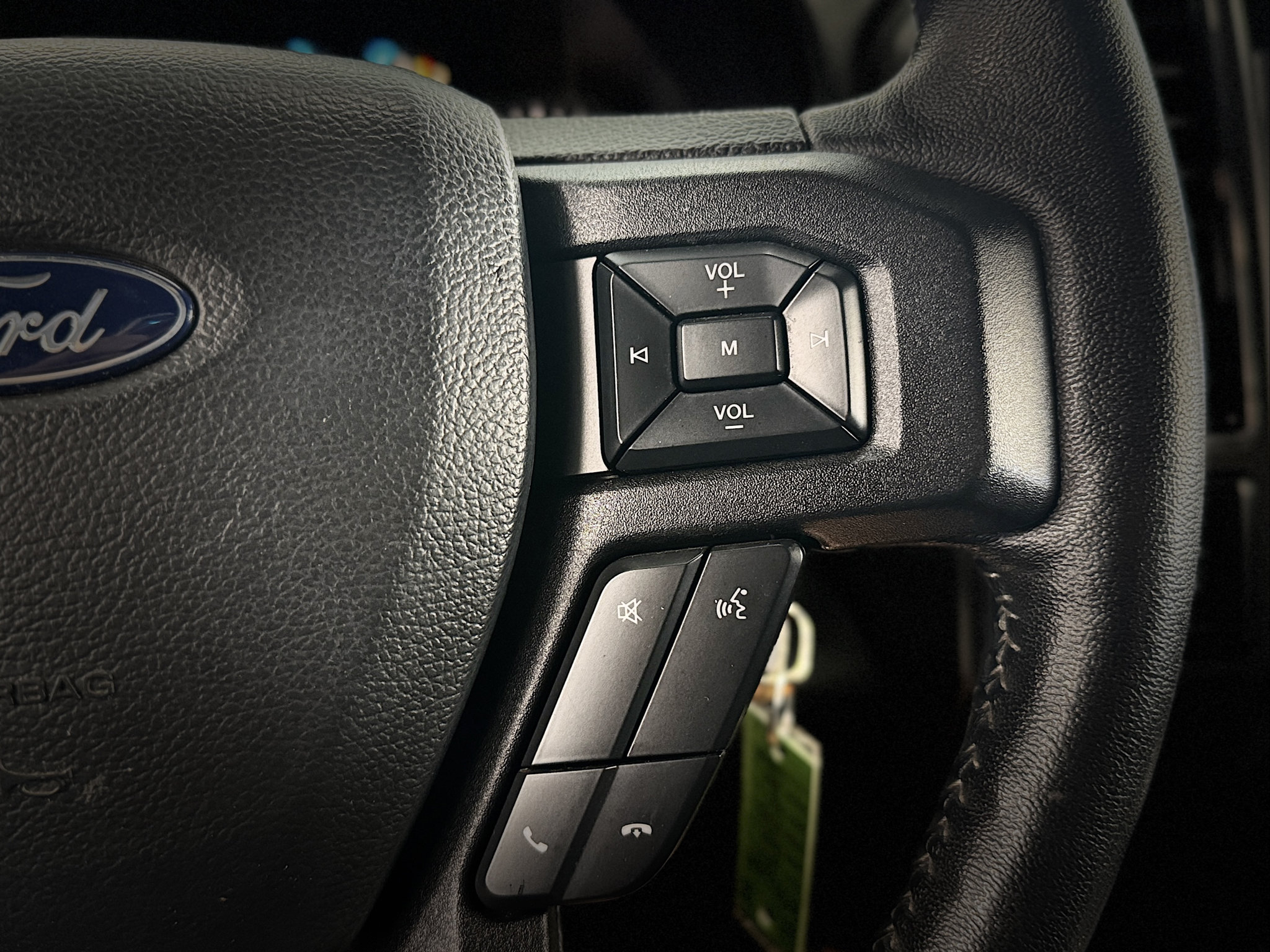 Used 2019 Ford F150 XLT w/ Equipment Group 302A Luxury AWD/4WD image 21