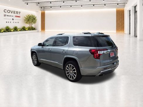 Used 2023 GMC Acadia Denali w/ Denali Ultimate Package FWD image 10