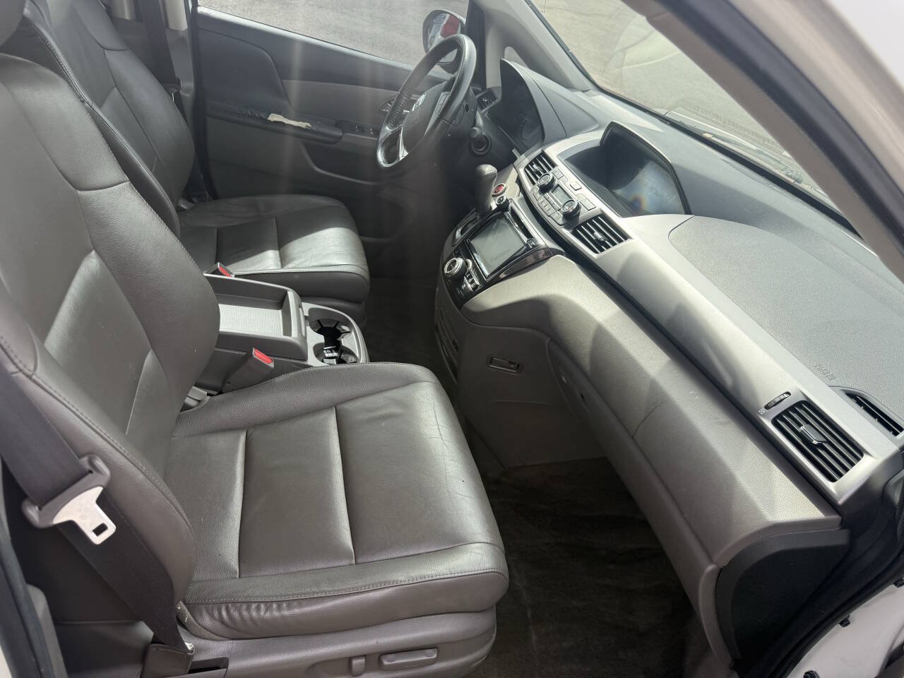 Used 2014 Honda Odyssey Touring Elite image 9