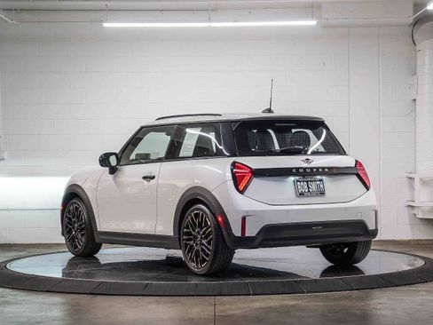 Used 2025 MINI Cooper S image 4