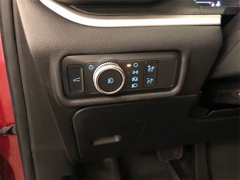 Used 2022 Ford Explorer XLT w/ Equipment Group 202A image 17