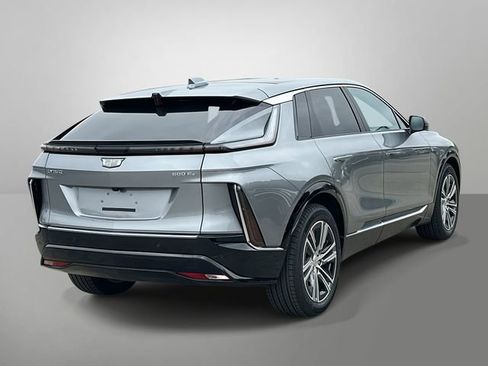 Used 2025 Cadillac Lyriq Luxury image 14