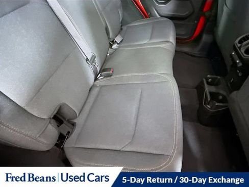Used 2026 Jeep Wrangler Unlimited Sahara AWD/4WD image 40
