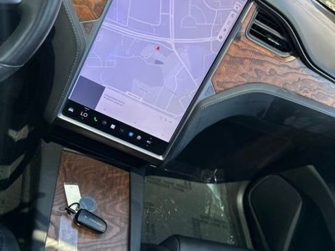 Used 2019 Tesla Model X 75D AWD/4WD image 22