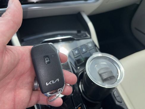 Certified 2023 Kia Sportage EX image 19