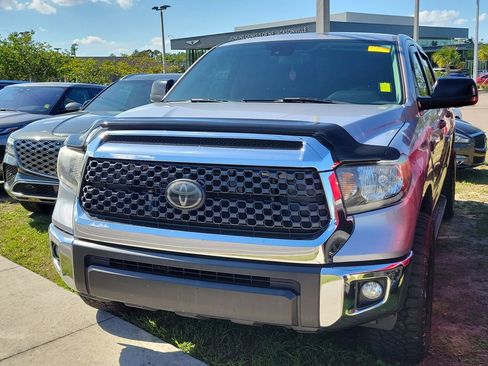 Used 2021 Toyota Tundra SR5 RWD image 3