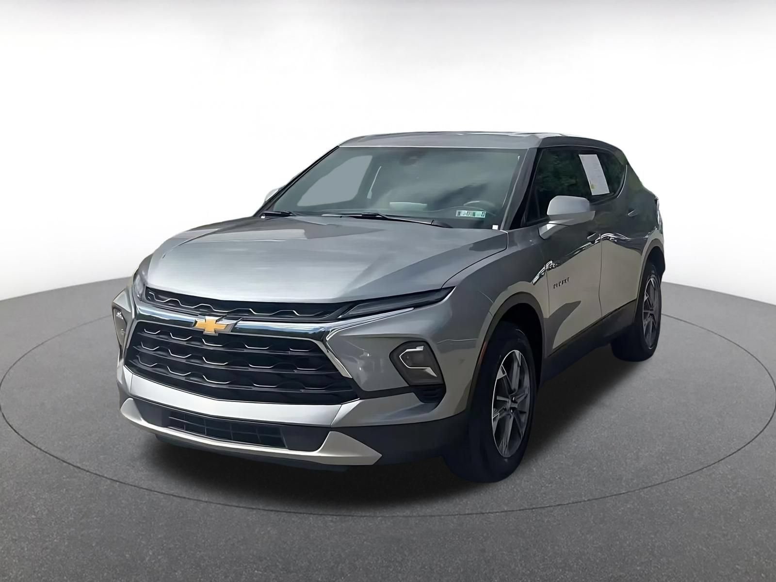 Used 2026 Chevrolet Blazer LT FWD image 7