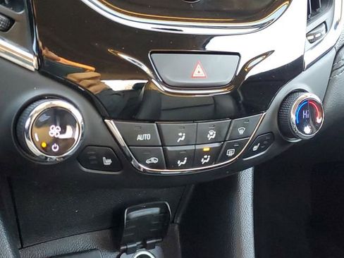 Used 2017 Chevrolet Cruze Premier w/ Enhanced Convenience Package image 24