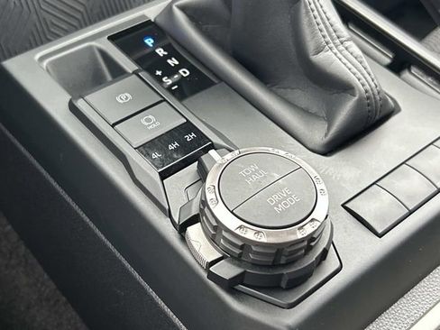 Used 2025 Toyota 4Runner SR5 image 27