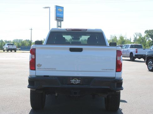 Used 2025 Chevrolet Silverado 2500 Custom w/ Custom Value Package AWD/4WD image 8