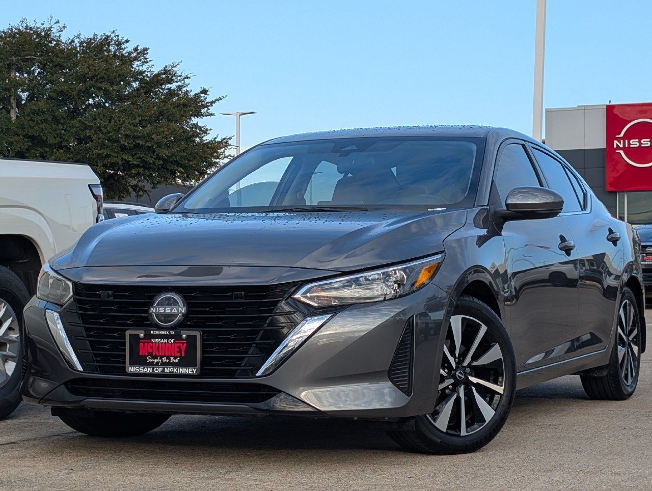Used 2025 Nissan Sentra SV w/ SV Premium Package FWD image 2