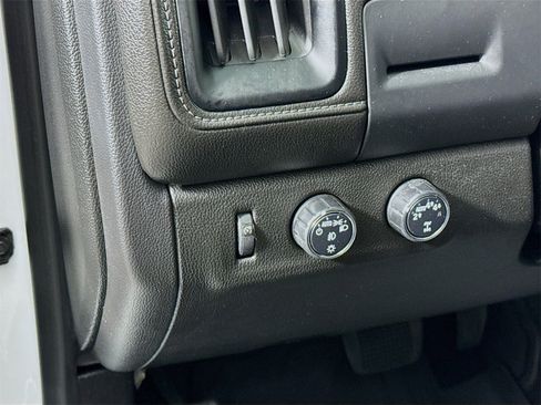 Used 2019 GMC Canyon SLT w/ Driver Alert Package image 7