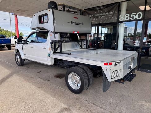 Used 2019 Ford F450 Platinum w/ Platinum Ultimate Package AWD/4WD image 2