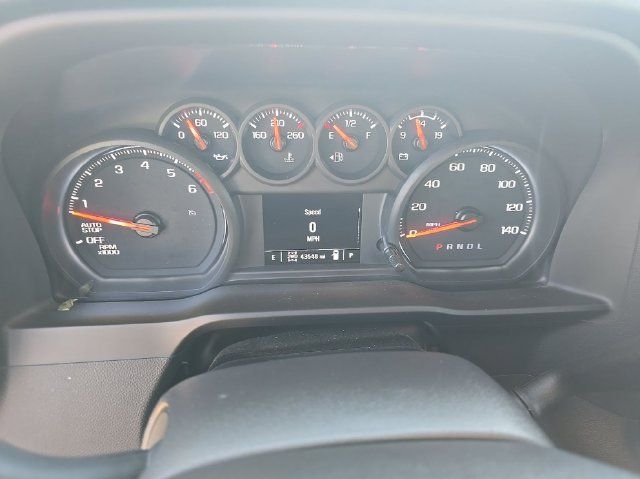 Used 2023 Chevrolet Silverado 1500 Custom Trail Boss AWD/4WD image 4