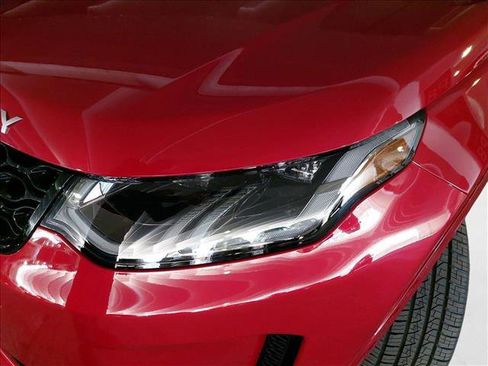 New 2025 Land Rover Discovery Sport S image 30