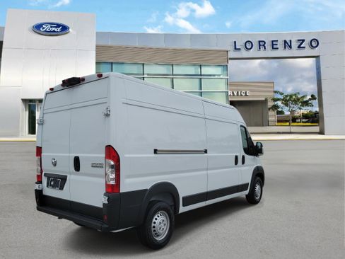 Used 2026 RAM ProMaster 2500 w/ Convenience Group FWD image 5