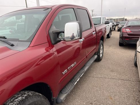 Used 2006 Nissan Titan LE w/ (S01) Side-Airbag Pkg w/ VDC image 7