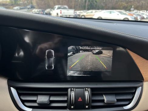 Used 2020 Alfa Romeo Giulia Ti image 25