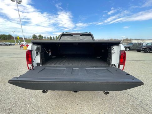New 2026 Honda Ridgeline Black Edition image 16