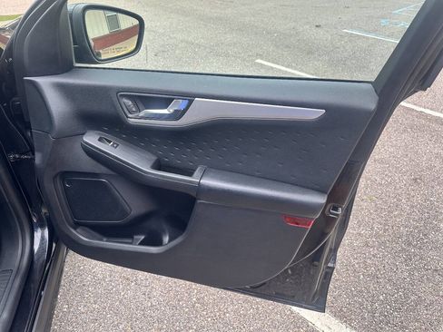 Used 2020 Ford Escape SE Sport FWD image 19