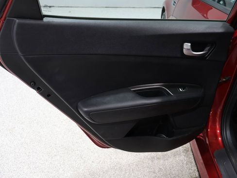 Used 2018 Kia Optima S image 20