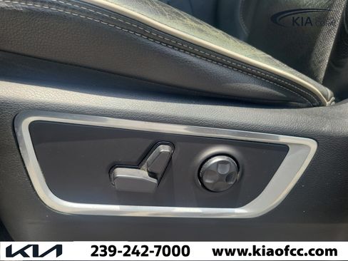 Used 2019 RAM 1500 Laramie RWD image 26