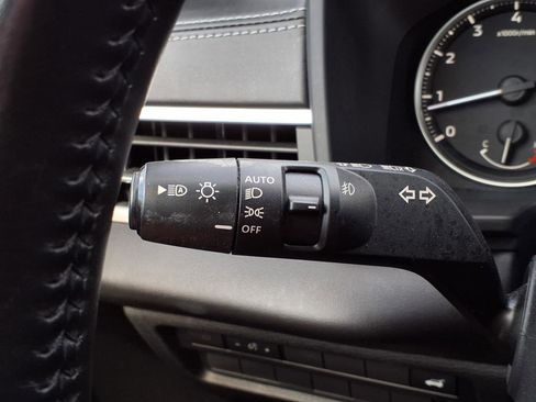 Used 2022 Mitsubishi Outlander SEL image 12