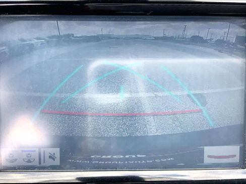 Used 2019 Toyota Camry SE w/ Convenience Package image 26