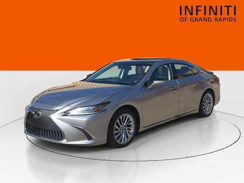 Used 2021 Lexus ES 350 w/ Accessory Package 2 FWD image 3
