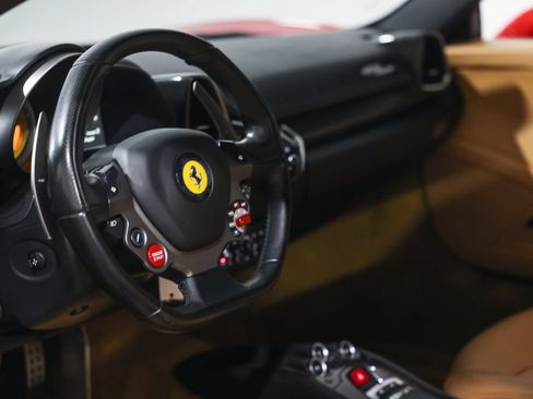 Used 2010 Ferrari 458 Italia Coupe RWD image 34