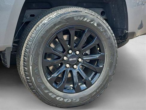 Certified 2022 GMC Canyon Elevation w/ Trailering Package RWD image 29
