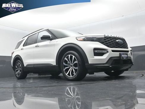 Used 2022 Ford Explorer ST-Line RWD image 17