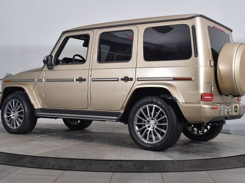 Used 2023 Mercedes-Benz G 550 image 3