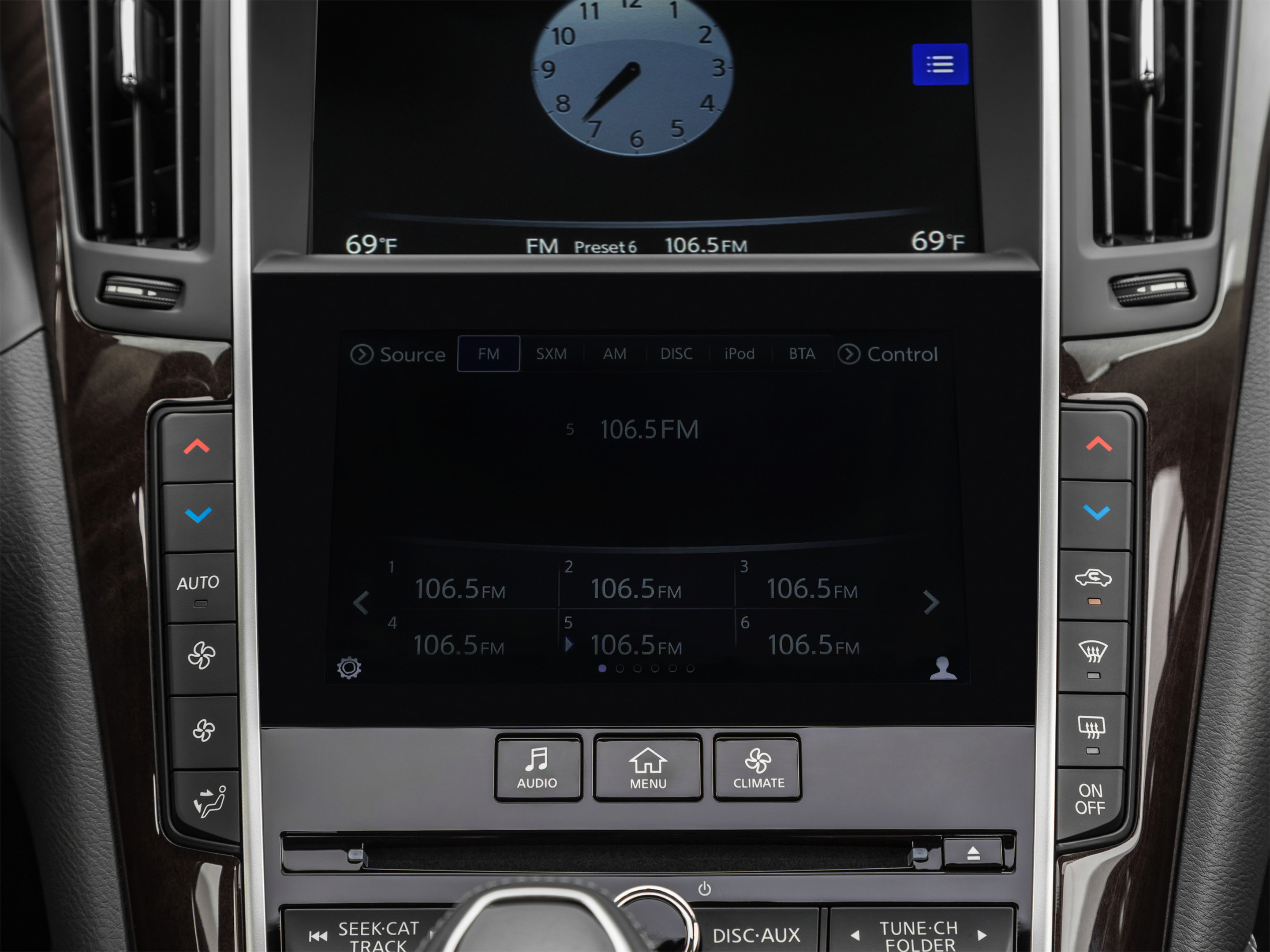 Used 2019 INFINITI Q50 Luxe w/ Essential Package (3.0T Luxe) RWD image 19