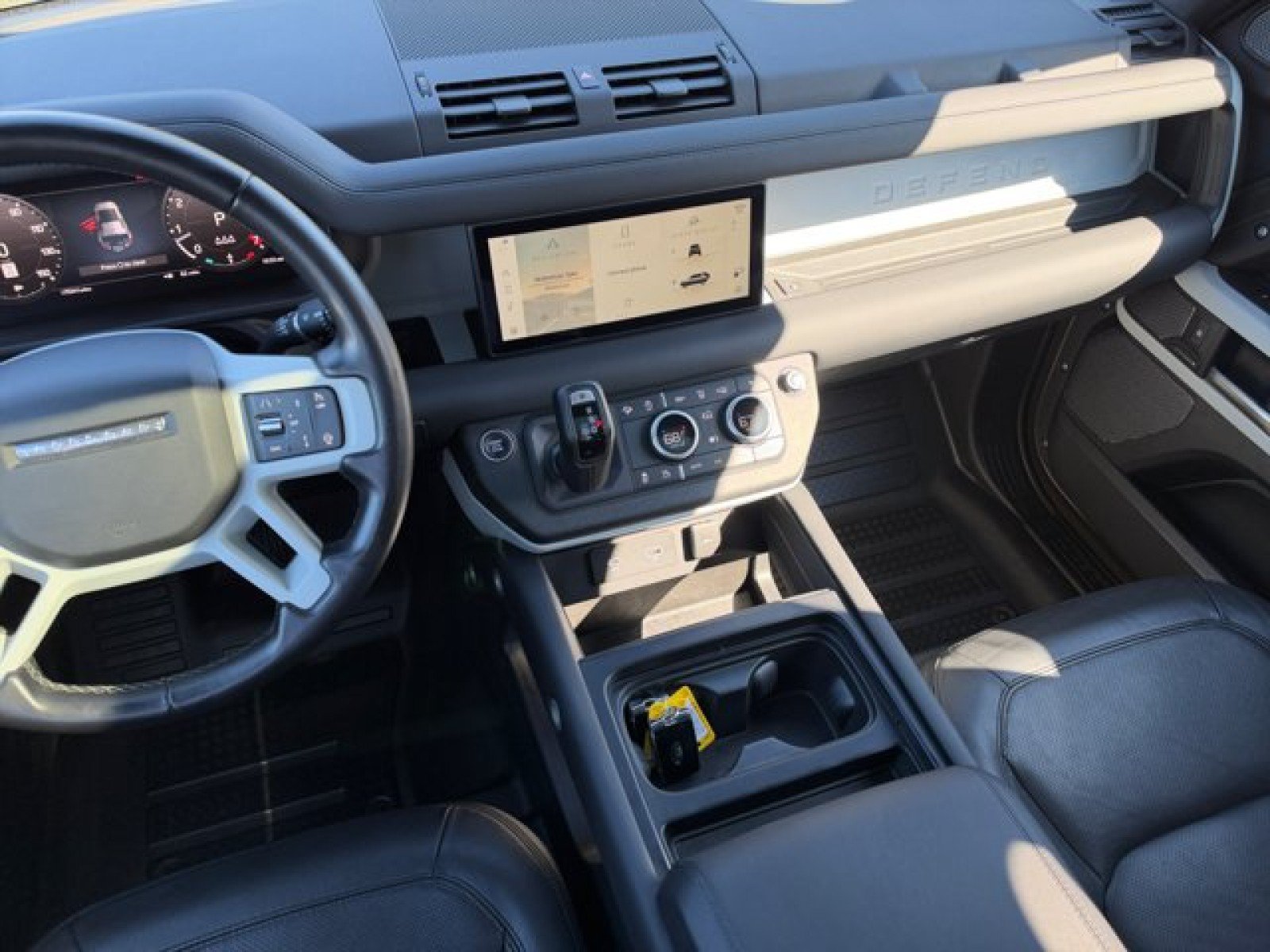 Used 2024 Land Rover Defender 110 S AWD/4WD image 14