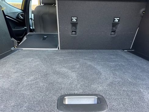 Used 2025 Chevrolet Trax ACTIV w/ Driver Confidence Package image 17