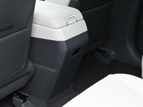 Used 2025 Hyundai Santa Fe Calligraphy image 27