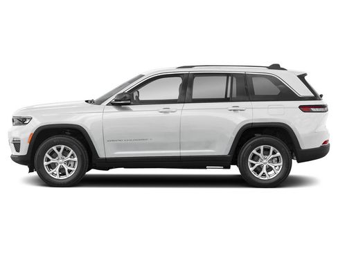 Certified 2024 Jeep Grand Cherokee Laredo X RWD image 3