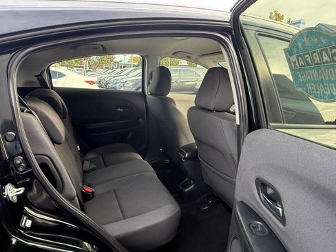 Used 2019 Honda HR-V LX image 13