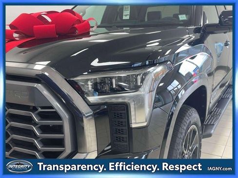 Used 2025 Toyota Tundra Platinum w/ TRD Off-Road Package image 4