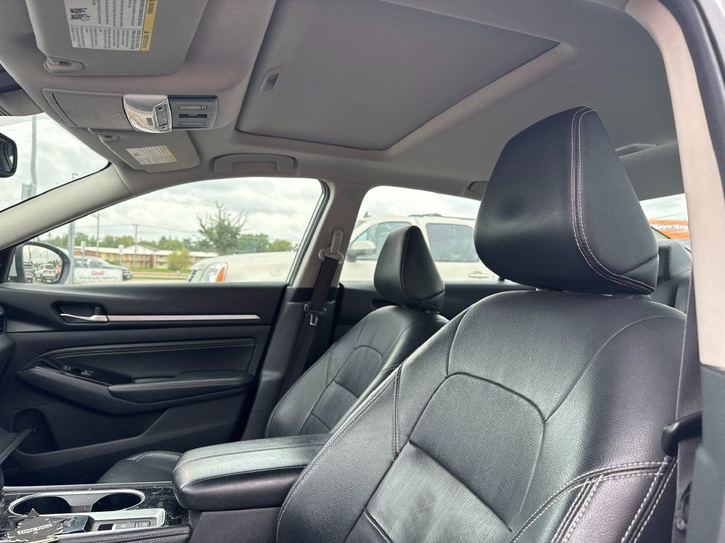 Used 2020 Nissan Altima 2.5 SL FWD image 7