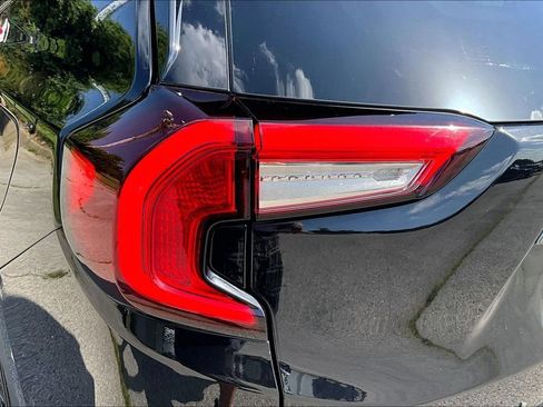 Used 2023 GMC Terrain AT4 AWD/4WD image 30