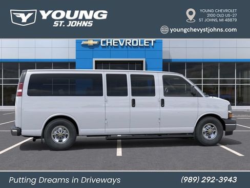 New 2026 Chevrolet Express 3500 LT w/ LT Preferred Equipment Group RWD image 5