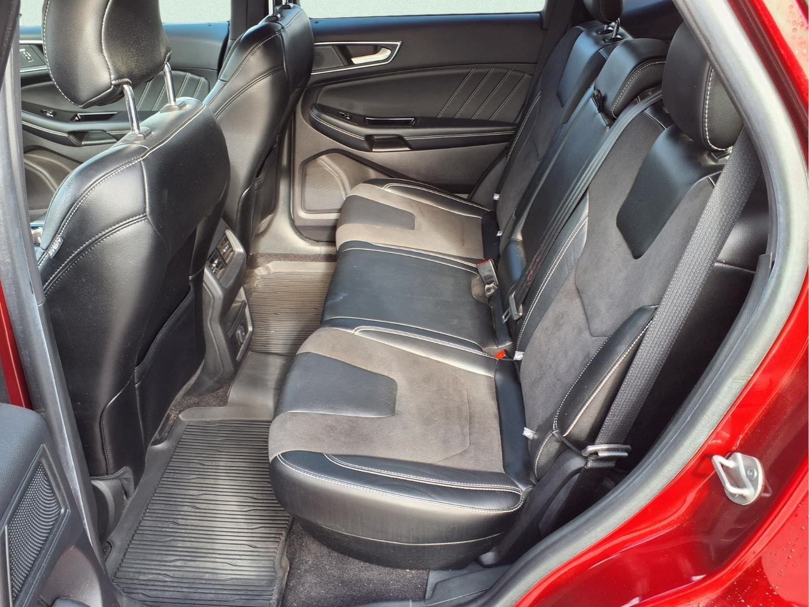 Used 2019 Ford Edge ST w/ Cold Weather Package AWD/4WD image 19