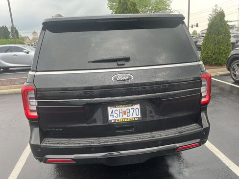 Used 2024 Ford Expedition Limited image 13