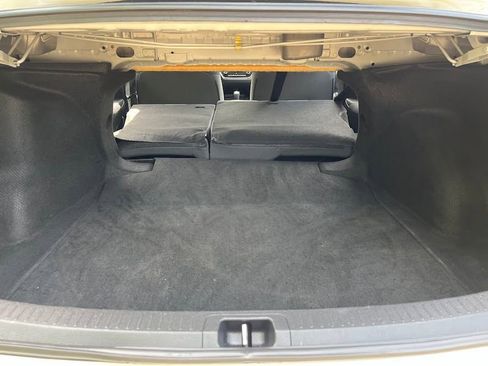 Used 2021 Toyota Corolla LE FWD image 40
