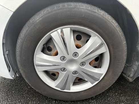 Used 2017 Kia Forte LX image 18