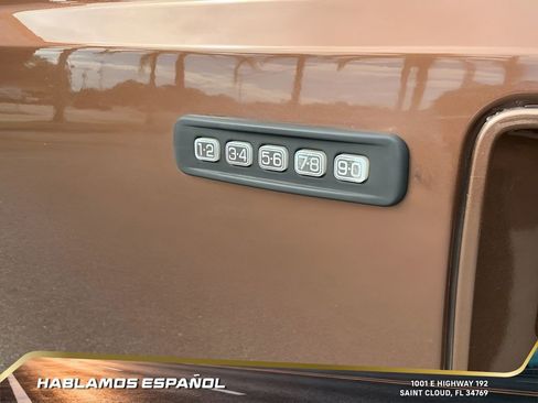 Used 2012 Ford F250 Lariat w/ Lariat Ultimate Pkg image 31