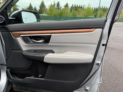Used 2020 Honda CR-V Touring image 26